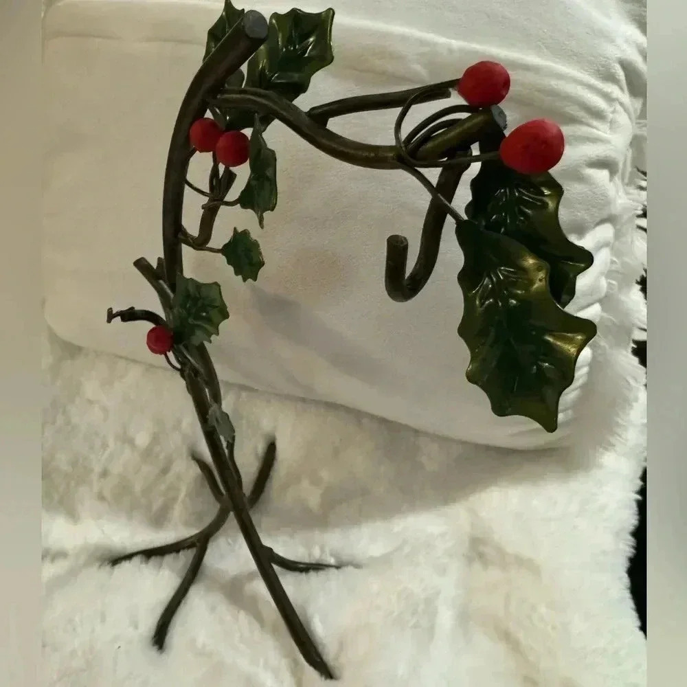 Vintage Holly & Ivy Christmas Mistletoe Candle Holder Iron Metal Decoration - Picture 2 of 13